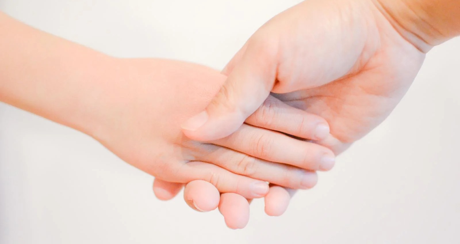 プレミアムフライデーに自然の中でリラックスする様子